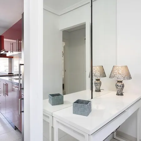 Black And White Free Wifi Lejlighed