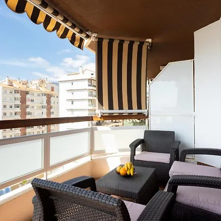 Black And White Free Wifi Lejlighed *